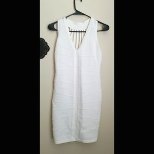 🆕️ LISTING!! HMS WHITE OPEN BACK BANDAGE DRESS